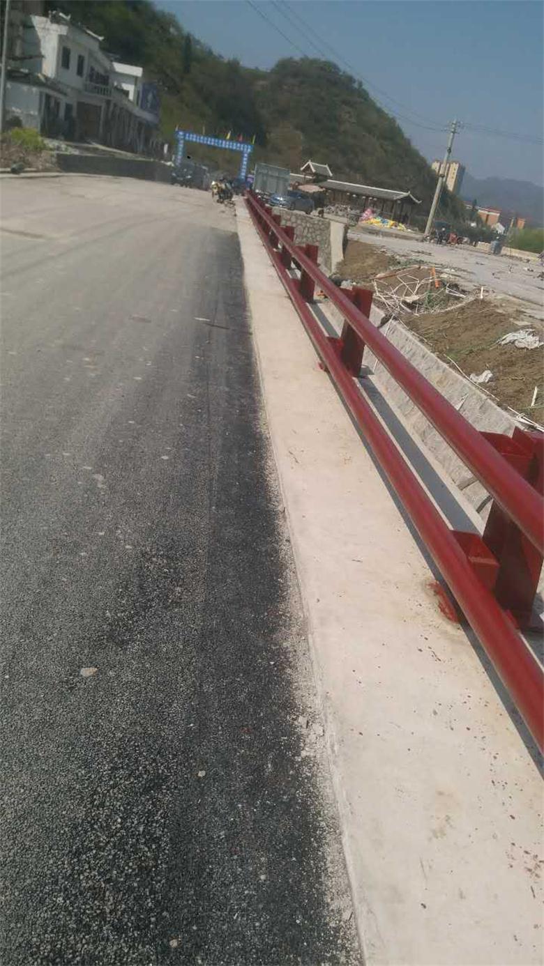 �����̽���